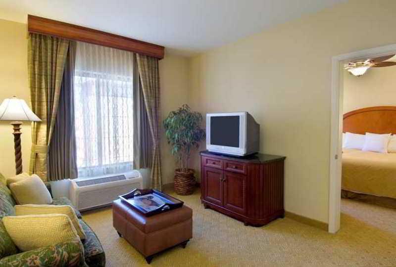 Homewood Suites By Hilton Phoenix-Avondale Værelse billede