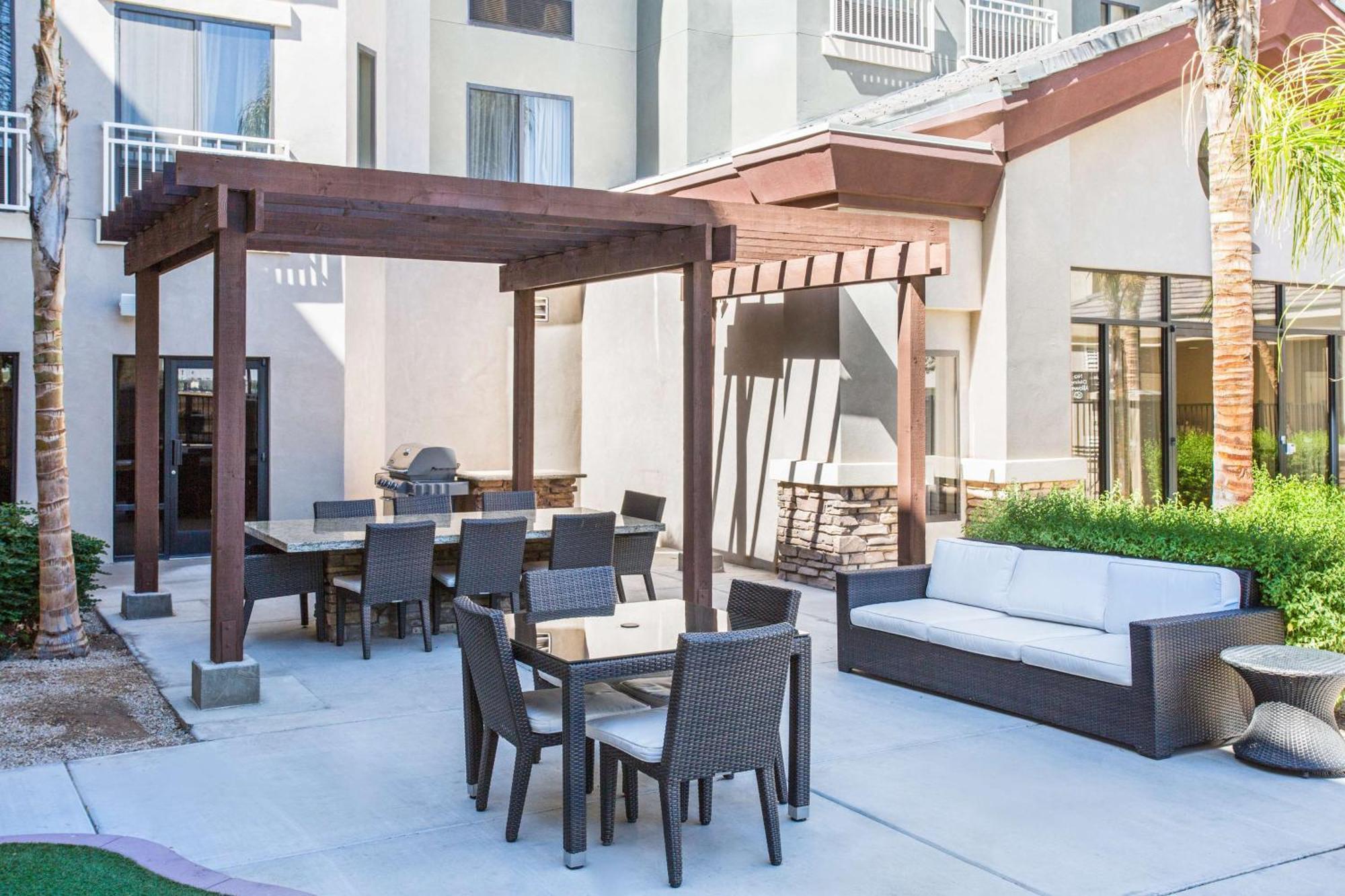 Homewood Suites By Hilton Phoenix-Avondale Eksteriør billede