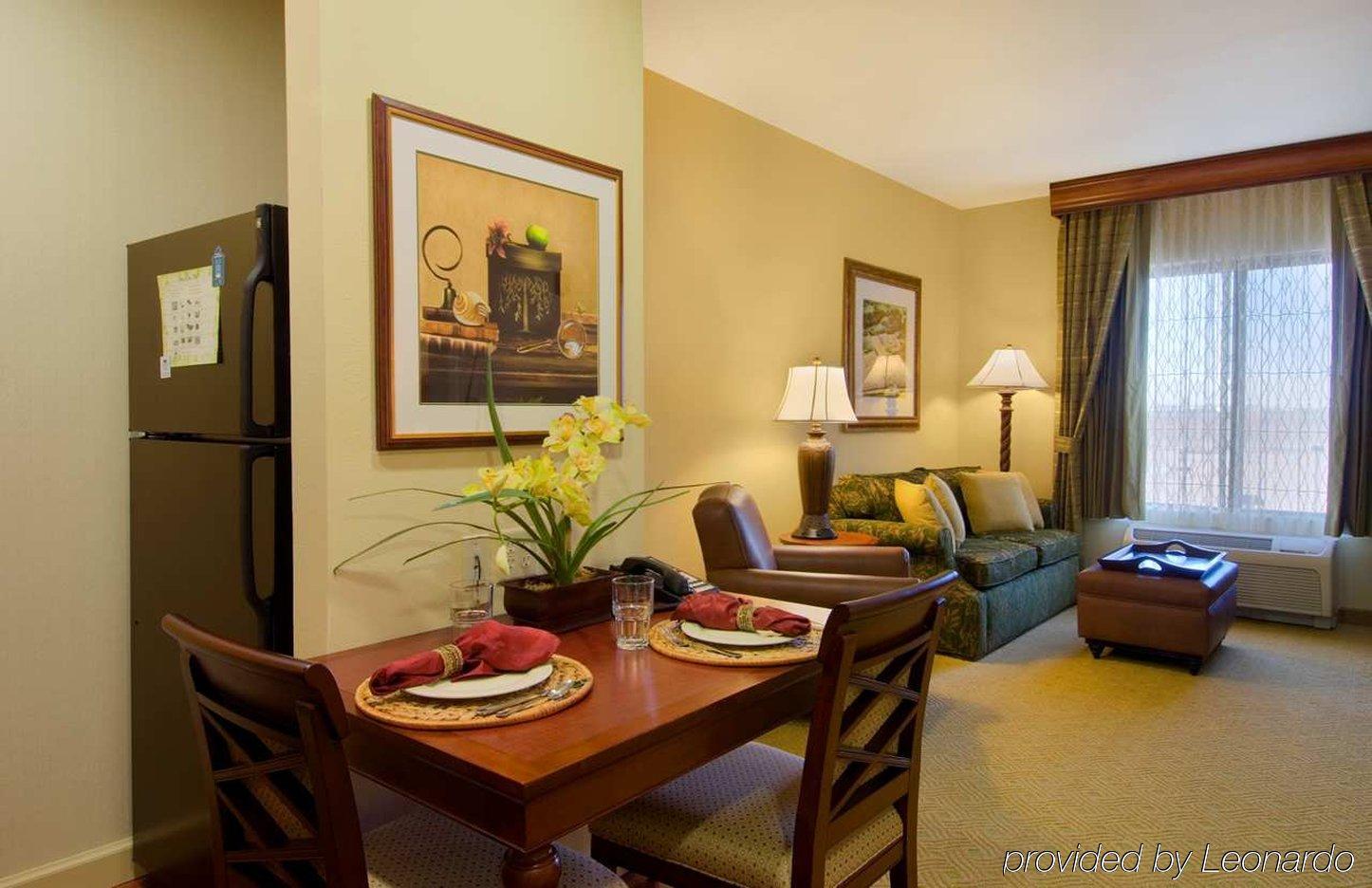 Homewood Suites By Hilton Phoenix-Avondale Værelse billede